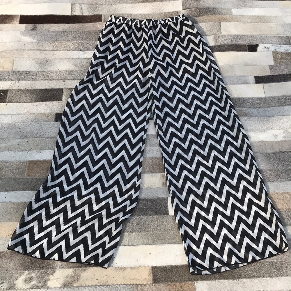 Crece pants-shorts Sz S/ Chico